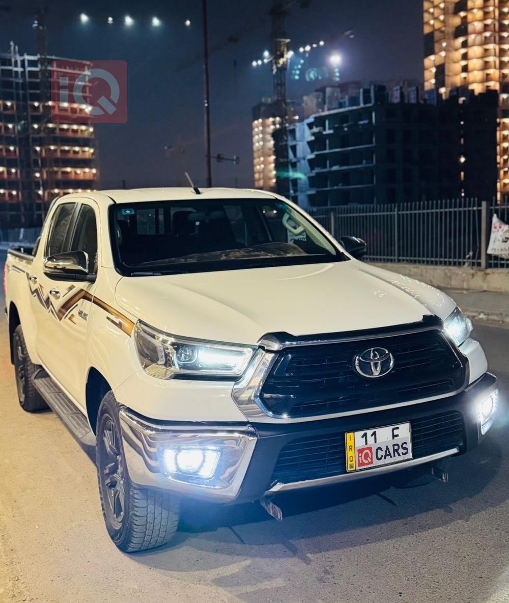 تويوتا هايلوكس